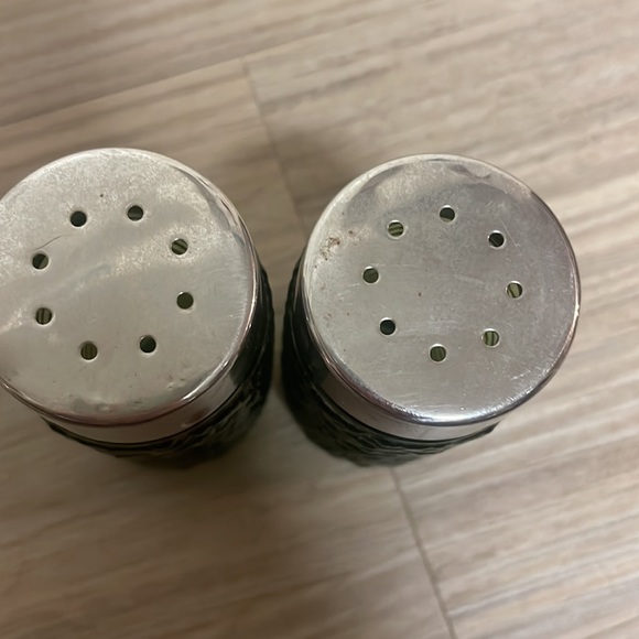 Vintage Green Glass Salt and Pepper Shaker Set - Picture 2 of 8